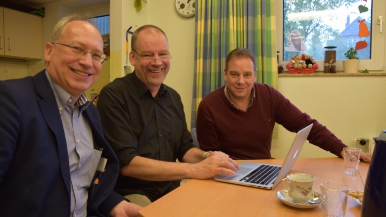 Mattfeldt und Miesner zu Besuch im Seniorenpflegeheim Lilienthal Mattfeldt und Miesner zu Besuch im Seniorenpflegeheim Lilienthal